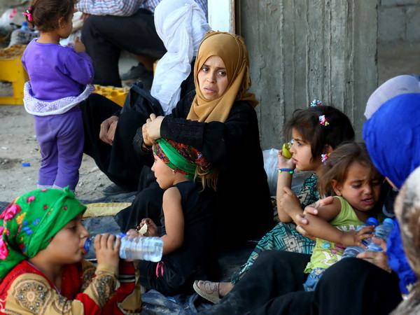 50.000 dân thường vẫn bị mắc kẹt ở thủ phủ Raqqa của nhóm IS ảnh 1