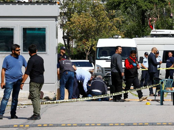 Nổ súng ngay trước Đại sứ quán Israel tại thủ đô Ankara ảnh 1