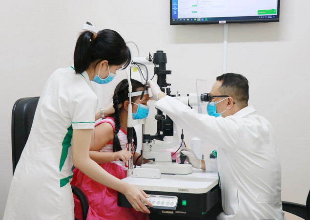 Khánh Hòa: Số bệnh nhân đau mắt đỏ tăng gấp đôi năm ngoái ảnh 1