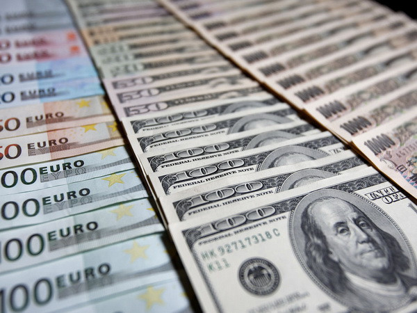 Đồng bạc xanh lại chịu sức ép sau cuộc họp của Fed ảnh 1