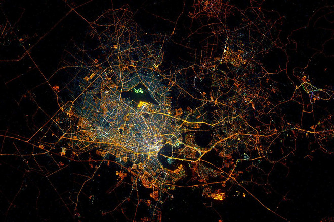 Cao thêm 5cm sau một năm sống trên Trạm vũ trụ quốc tế ảnh 2