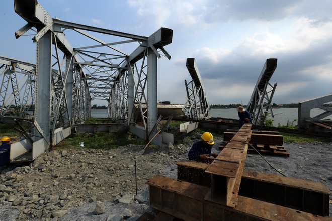 Cầu Ghềnh mới dự kiến được đưa vào sử dụng từ 26/6 tới ảnh 1