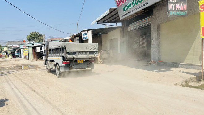 Đồng Nai: Người dân mong tuyến giao thông huyết mạch sớm được nâng cấp ảnh 2