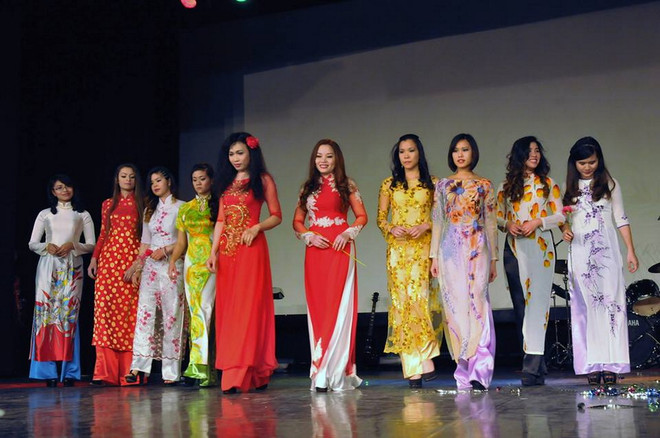 Cộng đồng người việt tại Budapest hân hoan đón Tết cổ truyền ảnh 2