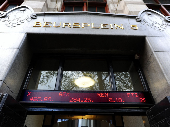 Chờ tin Hy Lạp, chứng khoán châu Âu đồng loạt đi xuống ảnh 1