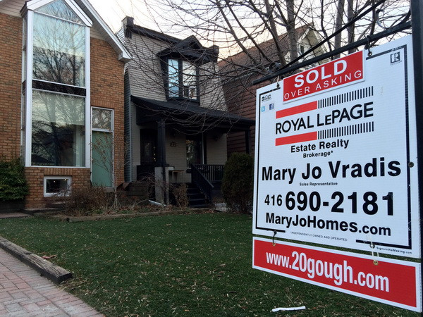 Hãng Moody’s: Giá nhà tại Canada sẽ không “hạ cánh cứng” ảnh 1