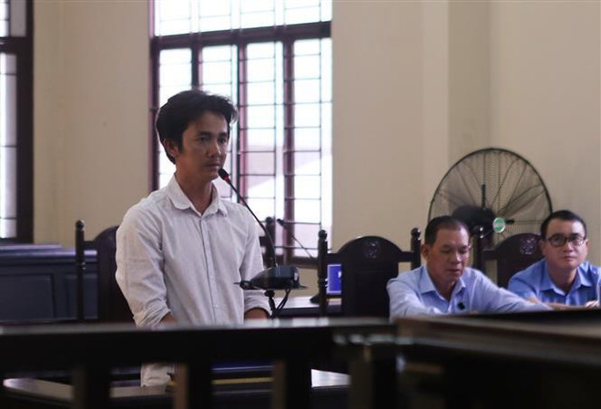 Bị cáo Lê Giang Tâm tại phiên tòa. (Ảnh: Thành Chung/TTXVN) Thêm một tài xế lĩnh án tù vì đâm gãy barie trạm thu phí BOT An Sương ảnh 1