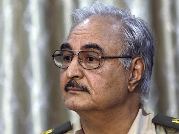 Tướng về hưu Khalifa Haftar. (Nguồn: Reuters) Quân đội Libya ủng hộ Tướng Khalifa chống phiến quân Hồi giáo ảnh 1