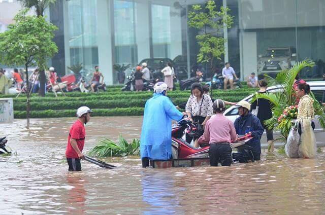 Đắt khách dịch vụ xe cải tiến "giải cứu" xe máy quanh tòa nhà Keangnam ảnh 9
