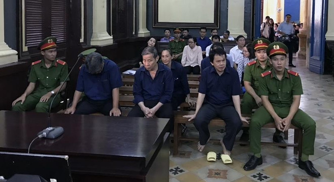 Vụ án Ngân hàng Đại Tín: Thâu tóm, chỉ đạo rút ruột hơn 1.338 tỷ đồng ảnh 1