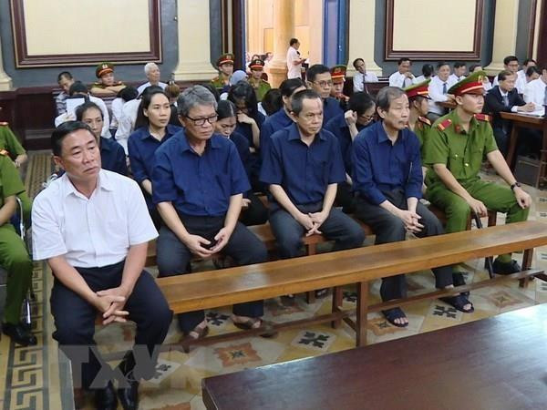 Vụ án Ngân hàng Đại Tín: Thâu tóm, chỉ đạo rút ruột hơn 1.338 tỷ đồng ảnh 2