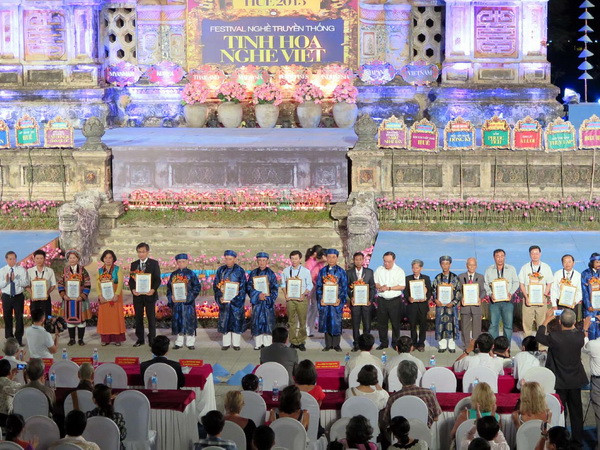 Bế mạc Festival Nghề truyền thống Huế lần thứ VI-2015 ảnh 1
