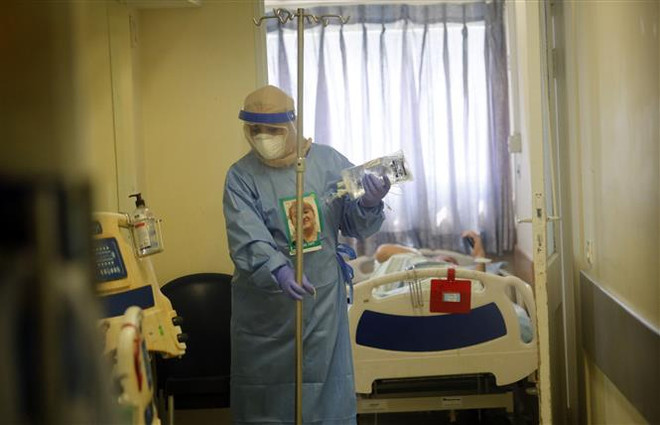 WHO: Thiếu nước sạch tại cơ sở y tế làm tăng nguy cơ lây COVID-19 ảnh 1