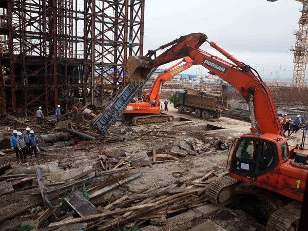 Hội Chữ thập Đỏ cứu trợ khẩn cấp nạn nhân vụ sập giàn giáo ảnh 1