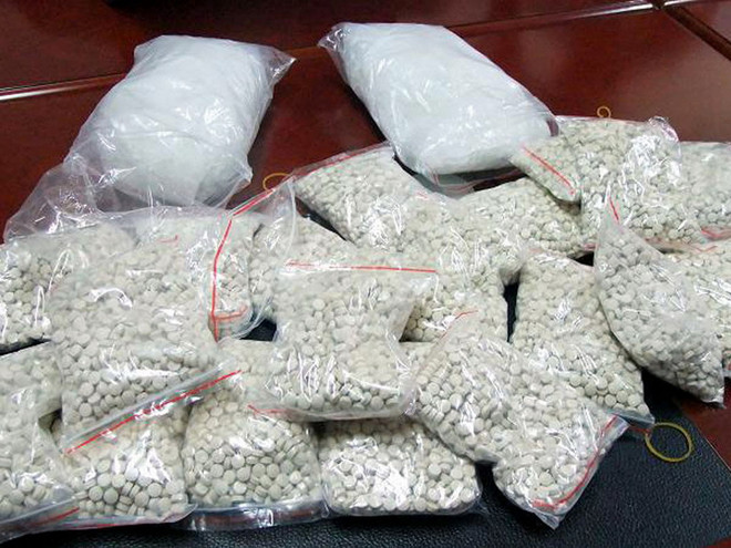 Bắt một người Trung Quốc chuyển 4kg ma túy đá vào Việt Nam ảnh 1