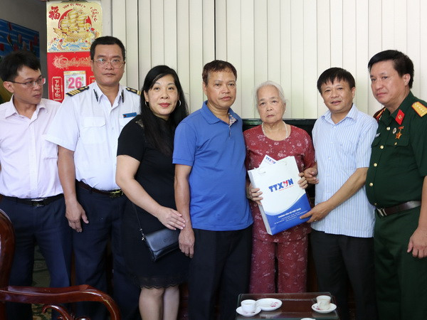 Kỷ niệm 70 năm Ngày Thương binh-Liệt sỹ với nhiều hoạt động ý nghĩa ảnh 1