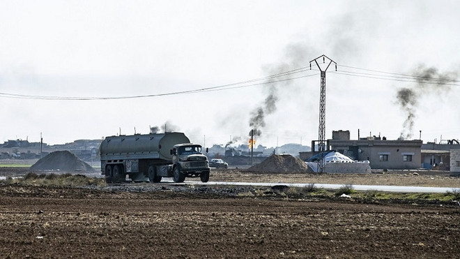 Máy bay không người lái tấn công cơ sở lọc dầu tại miền Bắc Syria ảnh 1