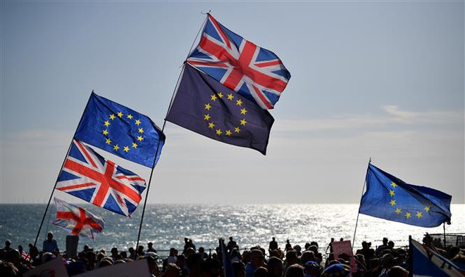 Các nước EU 'bật đèn xanh' cho triển khai thỏa thuận hậu Brexit ảnh 1