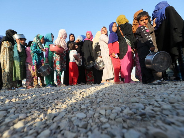 Gần 1.000 người bị ngộ độc thực phẩm tại khu trại tị nạn ở Iraq ảnh 1