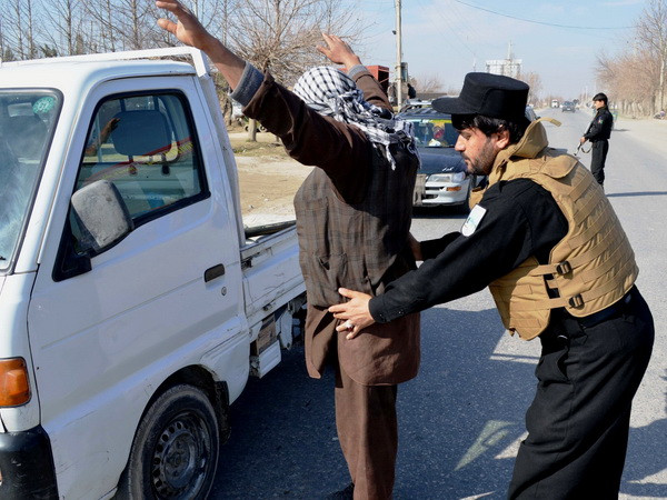 Afghanistan triệt phá 3 nhóm khủng bố của Taliban ở miền Nam ảnh 1