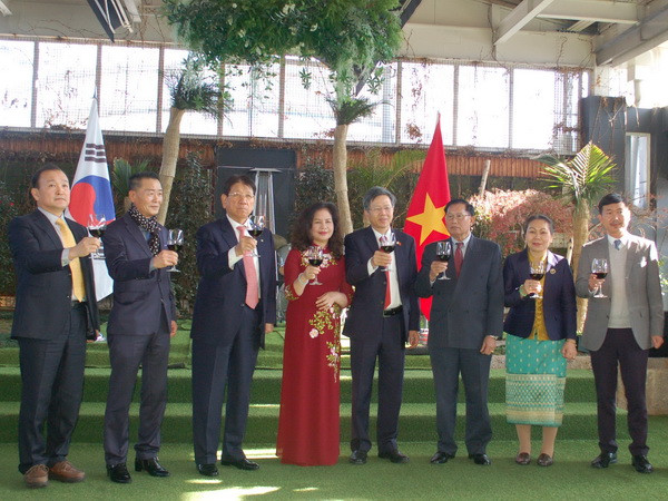 Rộn ràng Tết Đinh Dậu của cộng đồng người Việt tại Hàn Quốc ảnh 2