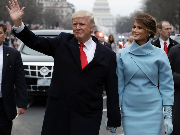 Hơn nửa triệu người Mỹ xuống đường biểu tình tại Los Angeles ảnh 1