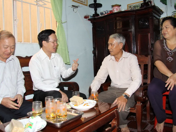 ​Ông Võ Văn Thưởng thăm, chúc Tết tại TP.HCM và tỉnh Đồng Nai ảnh 1