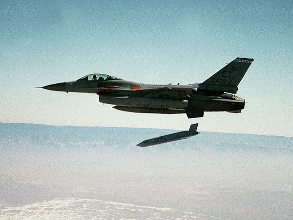 Các tên lửa hành trình JASSM-ER đầu tiên của Mỹ đã tới Ba Lan ảnh 1