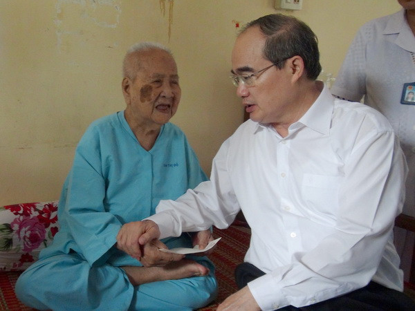 Chủ tịch Mặt trận Nguyễn Thiện Nhân làm việc tại tỉnh Trà Vinh ảnh 2