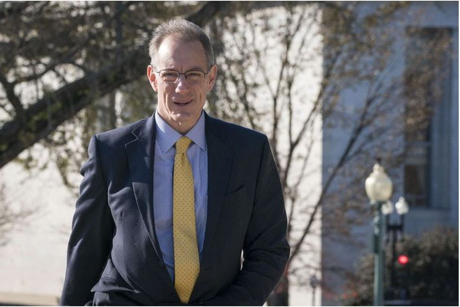 Hai quan chức Nhà Trắng từ chức liên quan viện trợ quân sự cho Ukraine ảnh 1