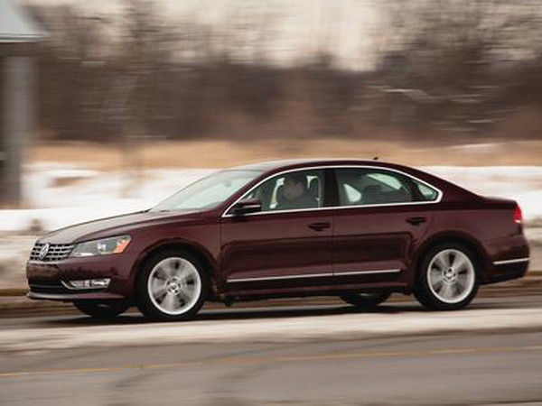 VW báo lỗi hơn 160.000 xe Passat sedan do đèn hỏng ảnh 1