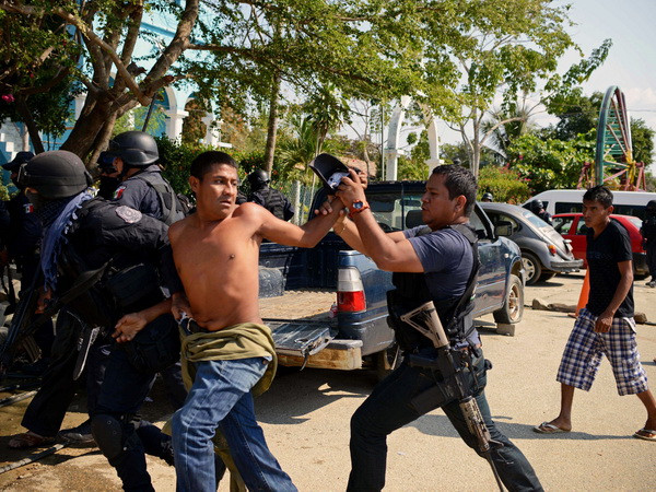 Bạo lực khiến 18 người chết tại Mexico trong hai ngày cuối tuần ảnh 1