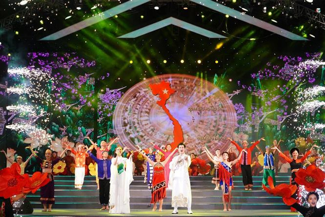 “Việt Nam vang khúc khải hoàn ca” chào mừng ngày thống nhất đất nước ảnh 1