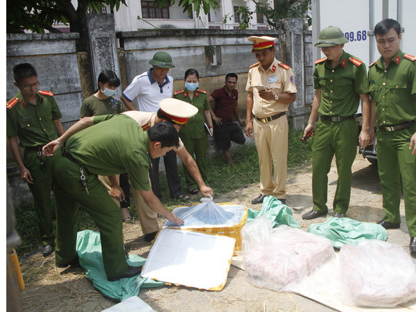 Tiêu hủy gần 200kg nội tạng động vật thối tại Lai Châu ảnh 1