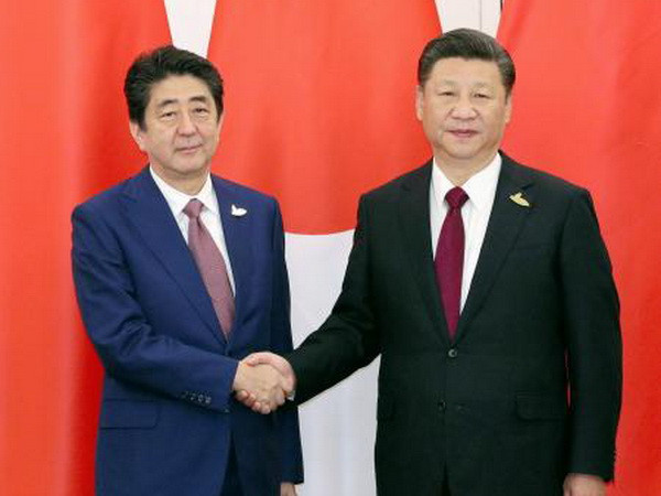 Lãnh đạo Nhật Bản và Trung Quốc nhất trí tăng cường đối thoại ảnh 1