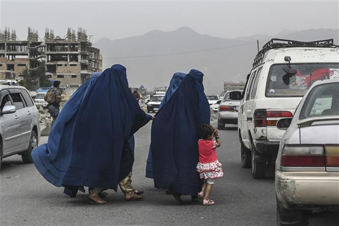 LHQ chuyển một phần nhân viên ở Afghanistan sang Kazakhstan ảnh 1