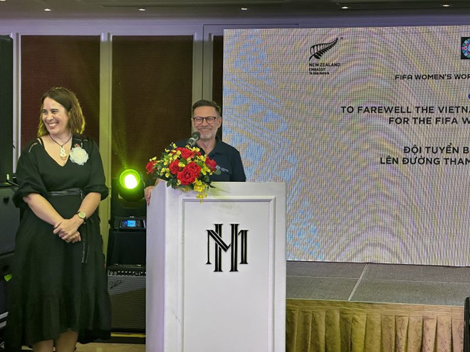 Đại sứ quán New Zealand và Australia gặp mặt Đội tuyển Nữ Việt Nam ảnh 1