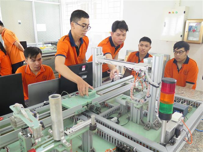 Đào tạo lao động chất lượng cao ở 'thủ phủ' công nghiệp Đồng Nai ảnh 2