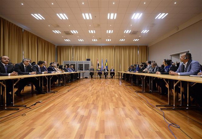 Quang cảnh buổi đàm phán. (Ảnh: AFP/TTXVN) Chính phủ Yemen cáo buộc nhóm Houthi không nghiêm túc trong đàm phán ảnh 1