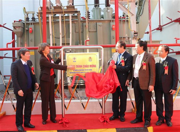 Hà Nội bổ sung nguồn cấp điện cho bốn quận nội thành ảnh 1