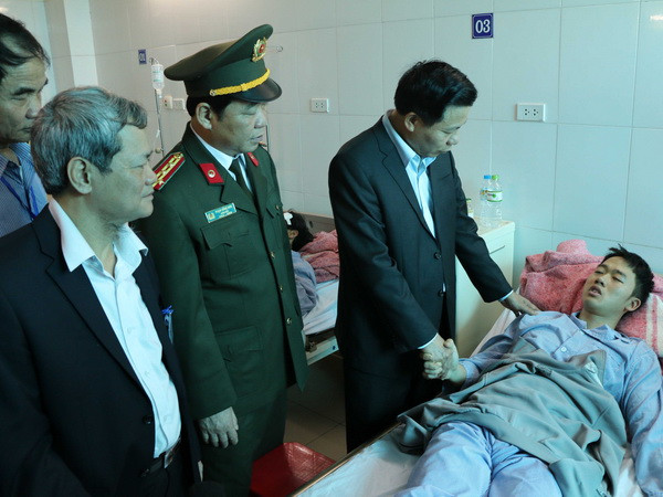 Hỗ trợ các nạn nhân trong vụ nổ xe khách tại Bắc Ninh ảnh 1