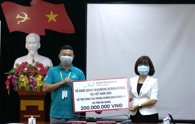 Các tổ chức, doanh nghiệp đồng hành phòng, chống dịch COVID-19 ảnh 2