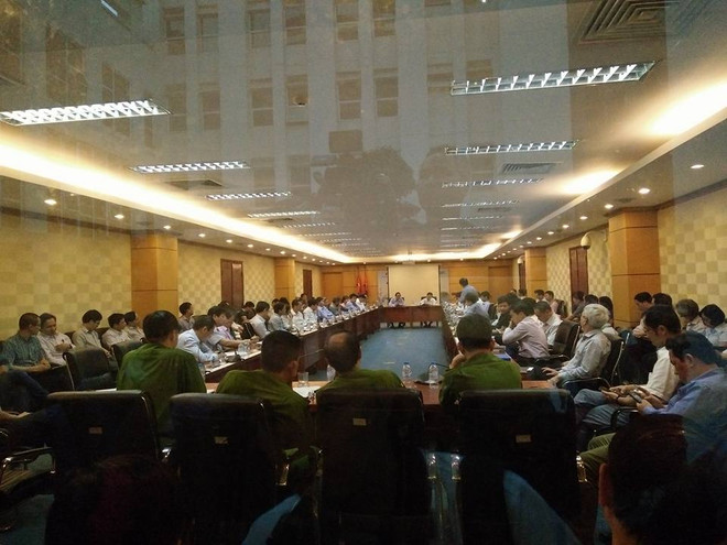 (Ảnh: Tiến Đạt/Vietnam+) Bất ngờ về cuộc họp báo công bố vụ cá chết sẽ diễn ra lúc 7 giờ tối ảnh 3