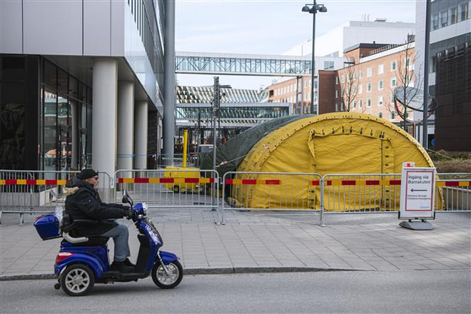 Anh nới lỏng cách ly đối với du khách đến từ một số quốc gia ảnh 2