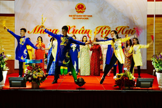 Tết cộng đồng Kỷ Hợi 2019 đầm ấm của cộng đồng người Việt ở Campuchia ảnh 2