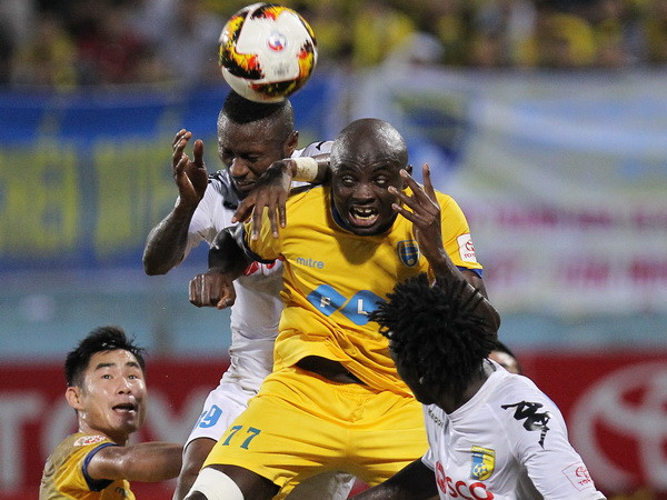 VFF công bố kỷ luật những hành vi vi phạm tại vòng 10 V-League ảnh 1