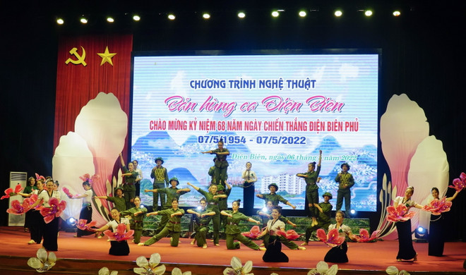 Hình ảnh hoạt động nhân kỷ niệm 68 năm Chiến thắng Điện Biên Phủ ảnh 9