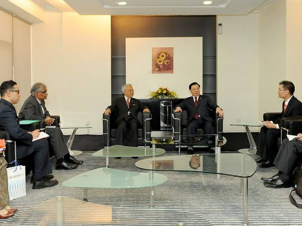 Việt Nam chia sẻ kinh nghiệm ở Hội nghị hẹp Bộ trưởng Tài chính ASEAN ảnh 1