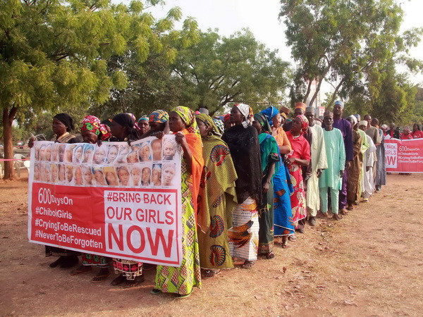 Nigeria: Boko Haram trả tự do cho 21 nữ sinh tại làng Chibok ảnh 1
