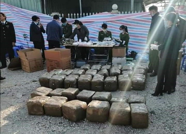 Hải Phòng: Phát hiện container chứa hơn 570kg nghi là nhựa cây anh túc ảnh 1